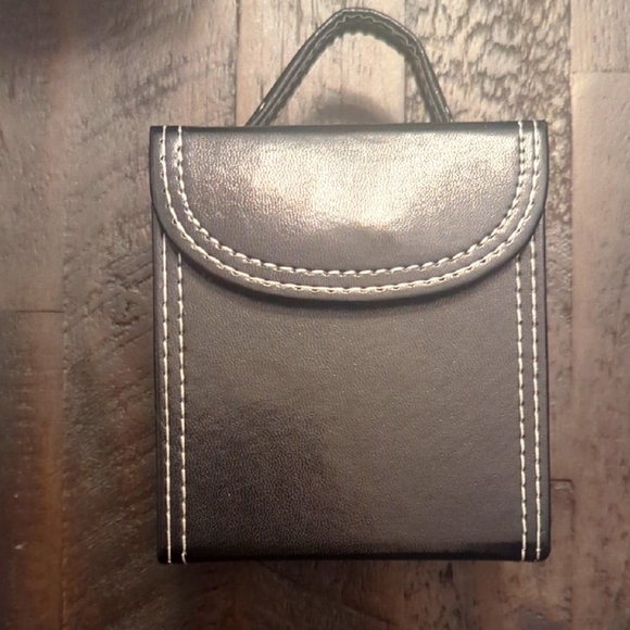 New Black Leather Jewelry Case - Picture 1 of 11